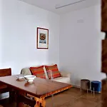 Turu' - House *
